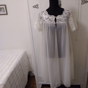 Vanity Fair 1940's Vintage White Double Nylon Robe